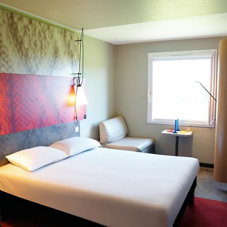 Ibis Caen Porte De Bretagne Bretteville-sur-Odon Εξωτερικό φωτογραφία