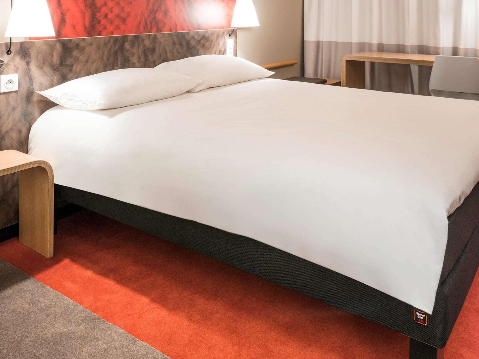 Ibis Caen Porte De Bretagne Bretteville-sur-Odon Εξωτερικό φωτογραφία