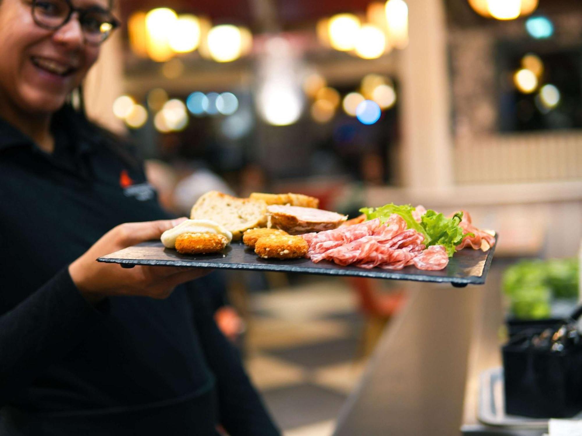 Ibis Caen Porte De Bretagne Bretteville-sur-Odon Εξωτερικό φωτογραφία