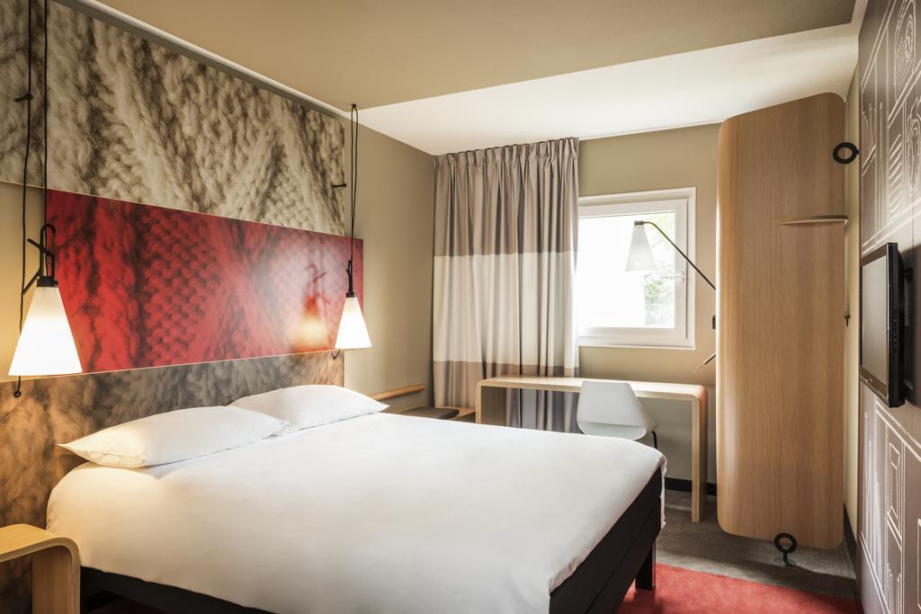 Ibis Caen Porte De Bretagne Bretteville-sur-Odon Εξωτερικό φωτογραφία